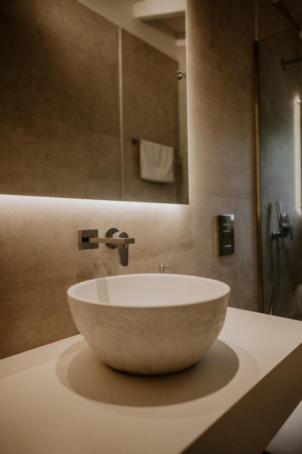 Villa Butterfly - Heated Private Pool & Jacuzzi Alepou Exterior photo
